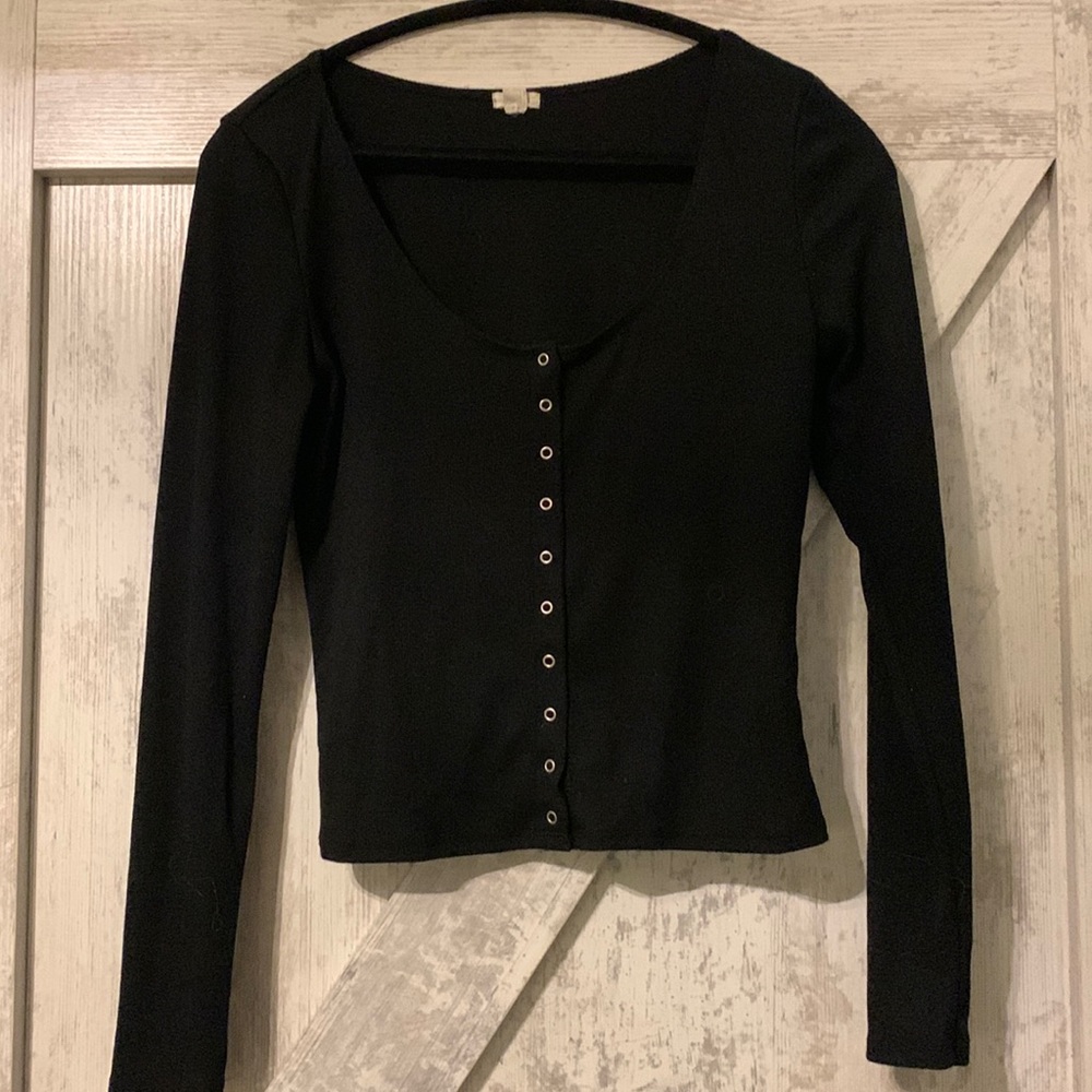 Garage long sleeve crop top